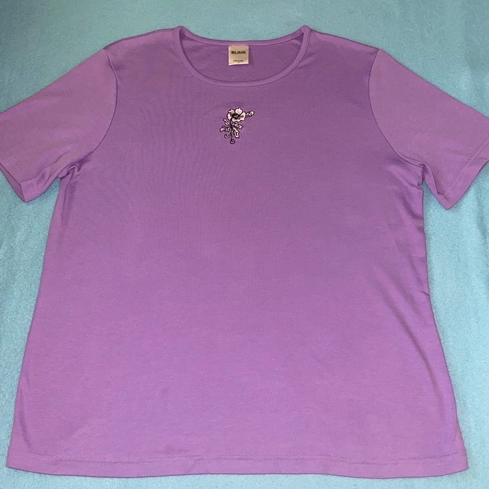 BLAIR floral embroidered short sleeve round neckline t-shirt purple NEW size L